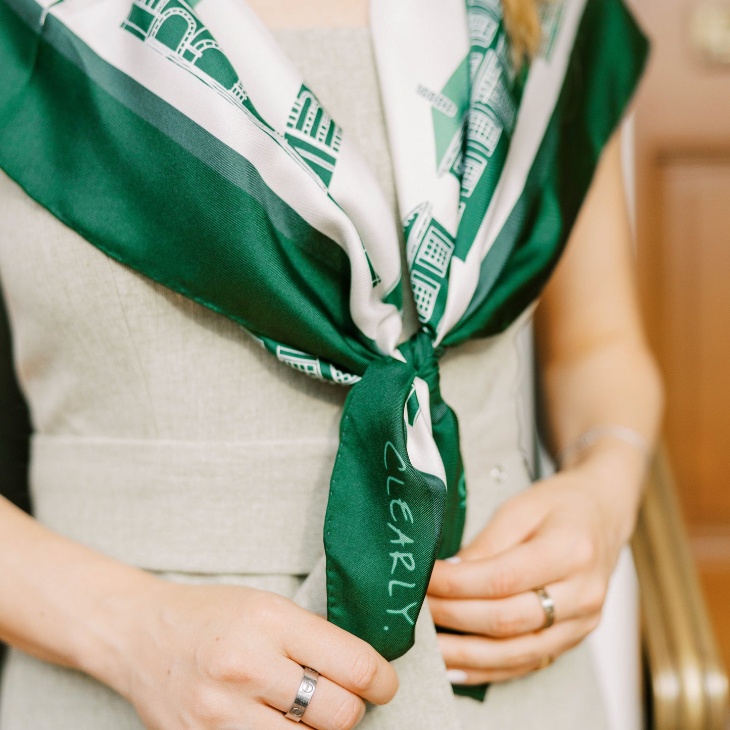 THE HANOVER BIG GREEN SCARF