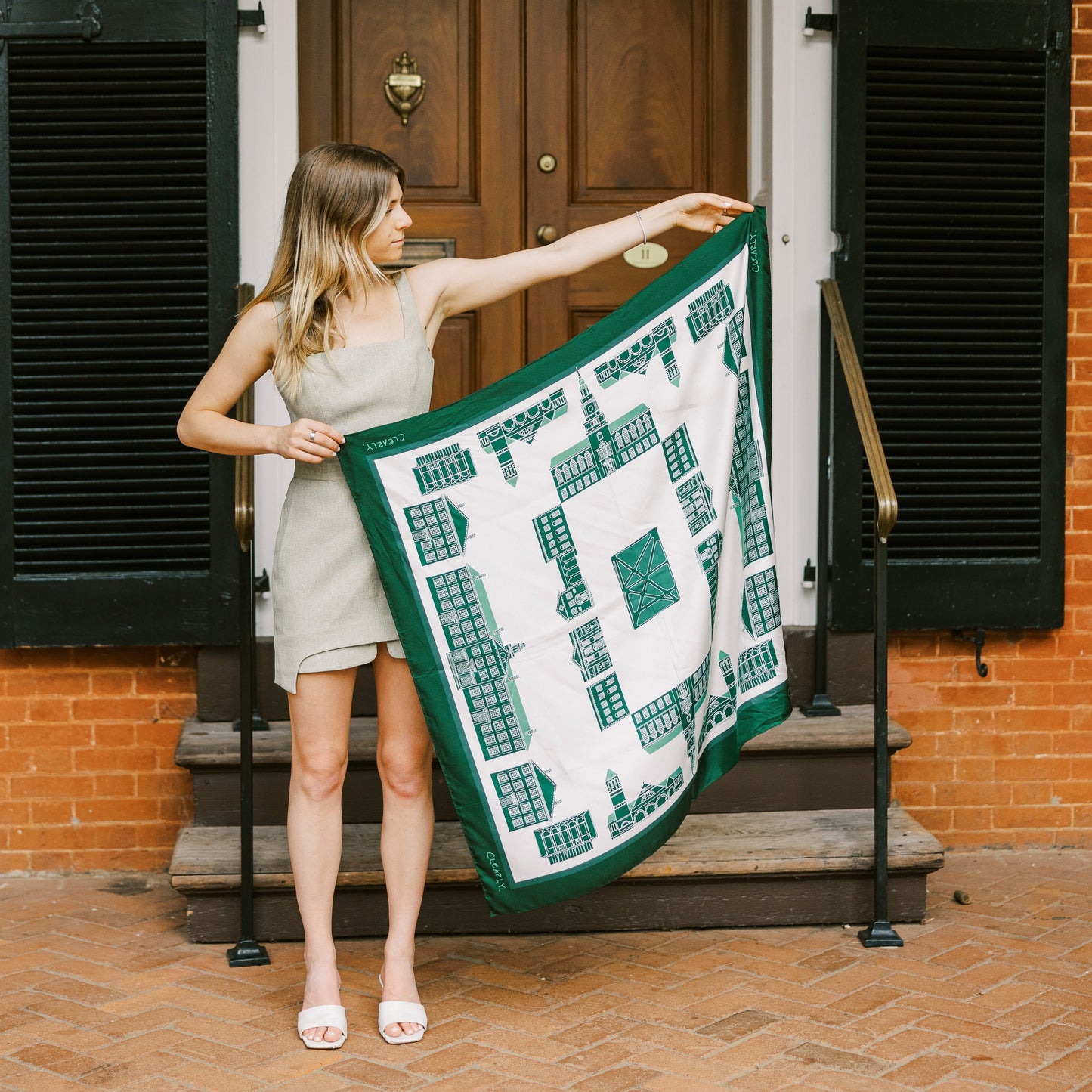 THE HANOVER BIG GREEN SCARF