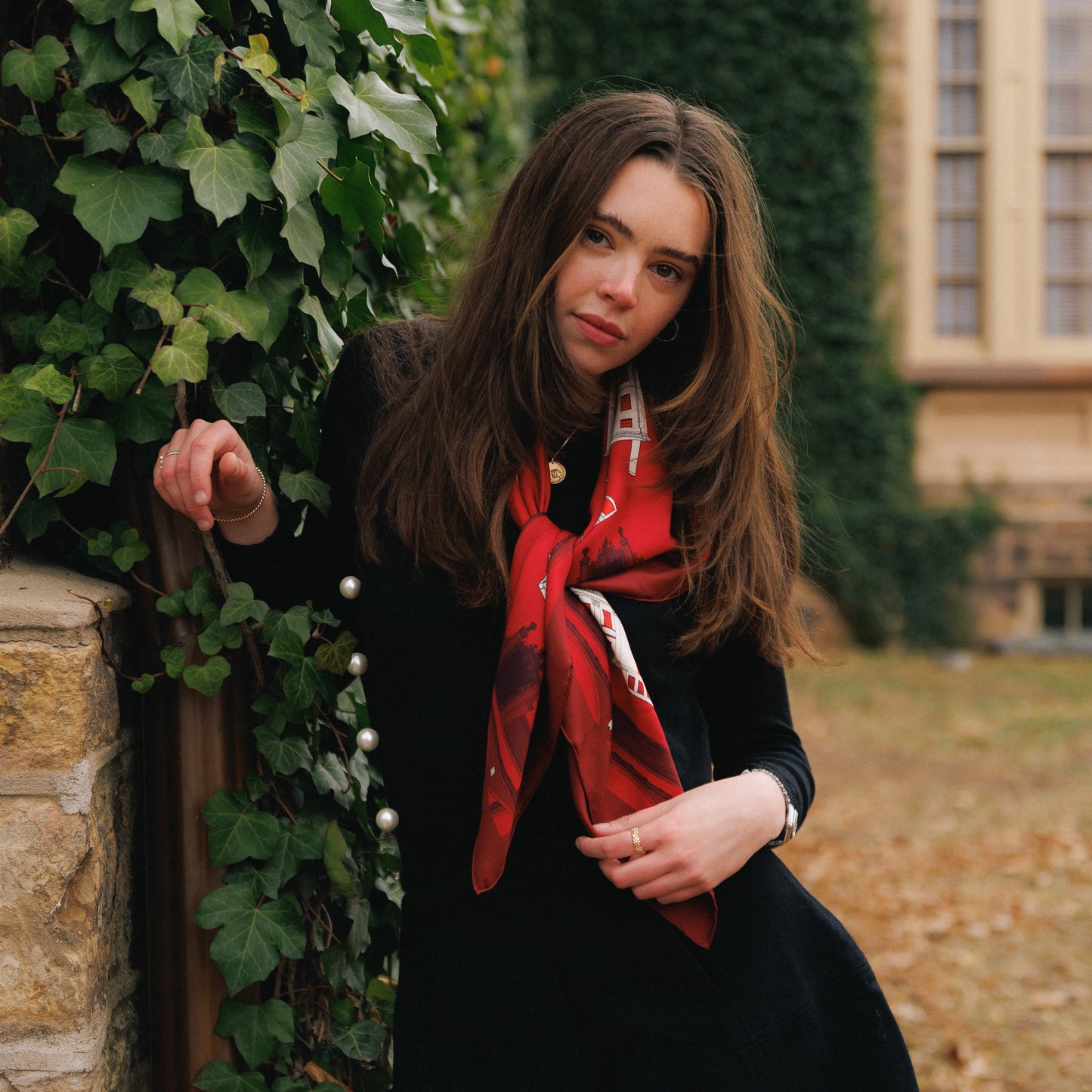 THE CAMBRIDGE H YARD SCARF