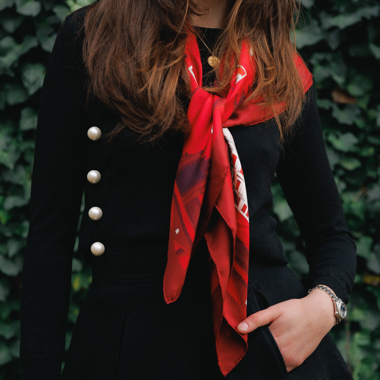 THE CAMBRIDGE H YARD SCARF
