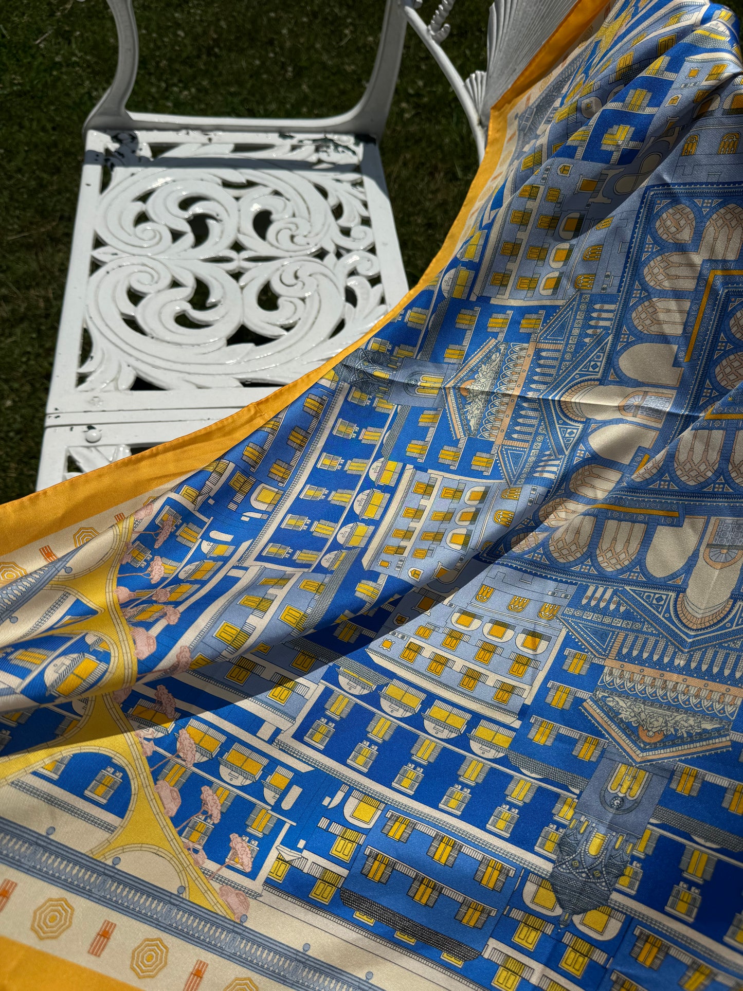 THE AMALFI SCARF