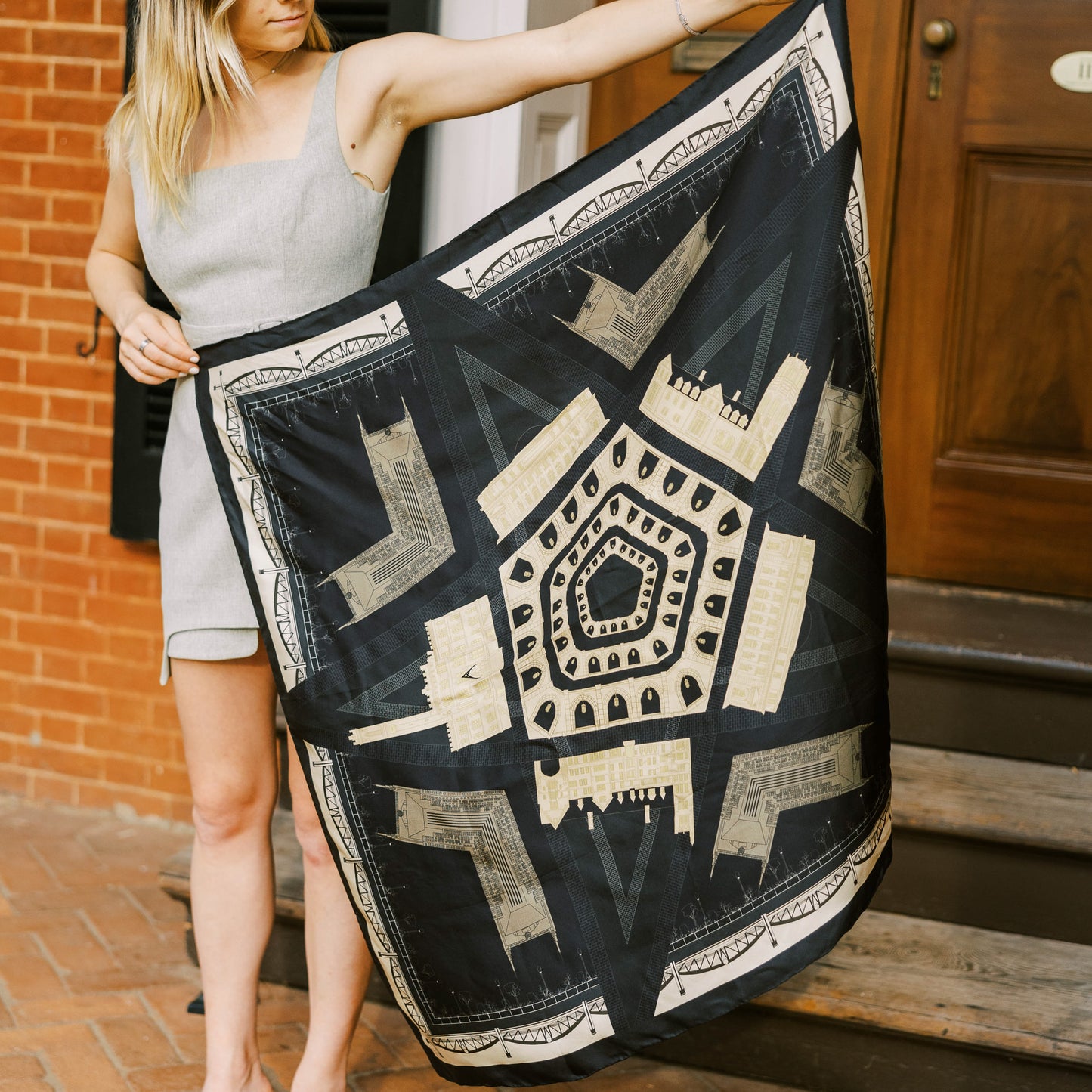 THE NASHVILLE VANDY SCARF