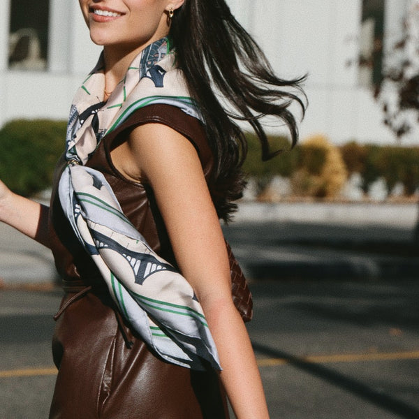 THE DC SCARF – The Clearly Collective