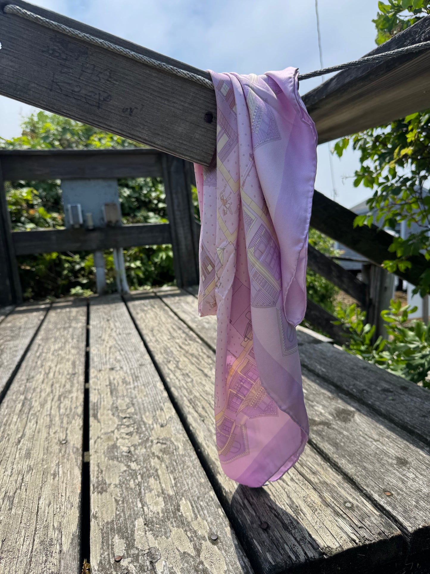 THE CAMBRIDGE H YARD + MARTHA'S VINEYARD SCARF PAIRING