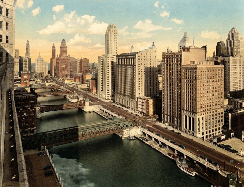 Vintage view of the Chicago River and Wacker Drive